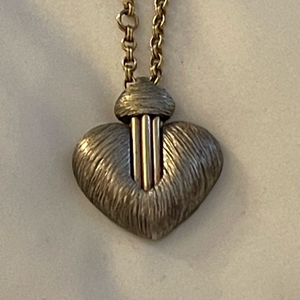 Chic Gold and Silver Heart Pendant Necklace